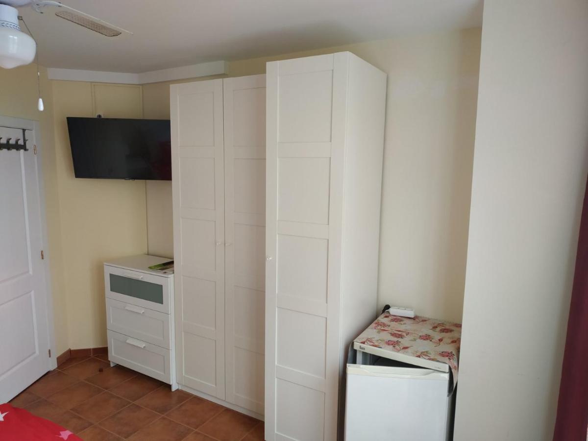 Habitacion Con Refrigerador Propio Cerca Del Aeropuerto San Isidro  Eksteriør billede